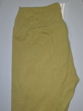 LuLaRoe Mustard Yellow Leggings